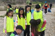 김화초등학교 학부모회, 플로깅 활동 진행